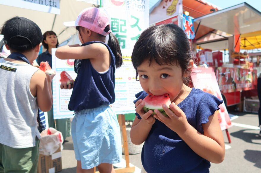 給スイカステーションinエリ８祭り