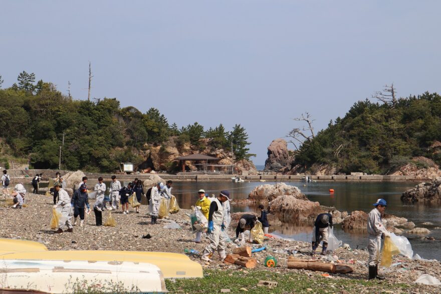 出雲市 日御碕海岸で清掃活動　美しい海岸は地域の宝！