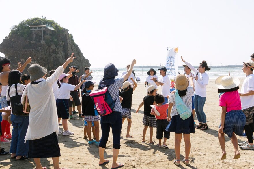 9/15(日)放送  海と日本プロジェクトinしまね「神話の浜でごみ拾い」