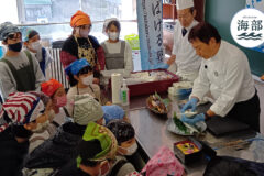 shimane海部「木次小学校で焼きサバ寿司作り！日本さばける塾 inしまね」12月14日(日)ひる2時55分OA